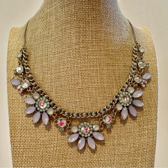 Liz Claiborne Statement Necklace gold w/ lavender & green jewels, rhinestones - Picture 2 of 9